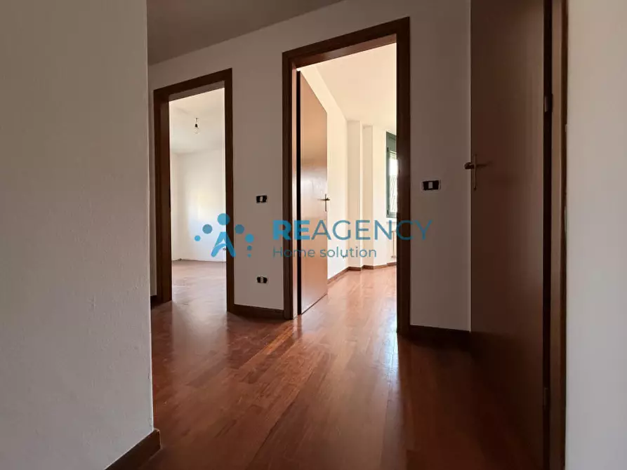 Immagine 11 di Appartamento in vendita  a Creazzo