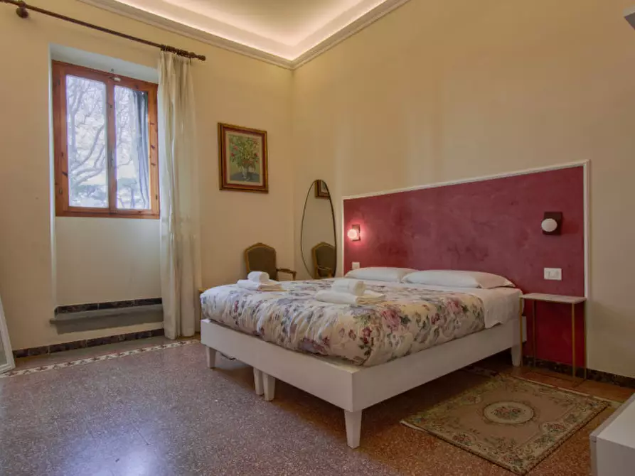 Immagine 3 di Appartamento in vendita  a Firenze