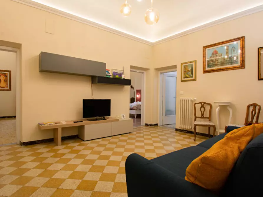 Immagine 12 di Appartamento in vendita  a Firenze