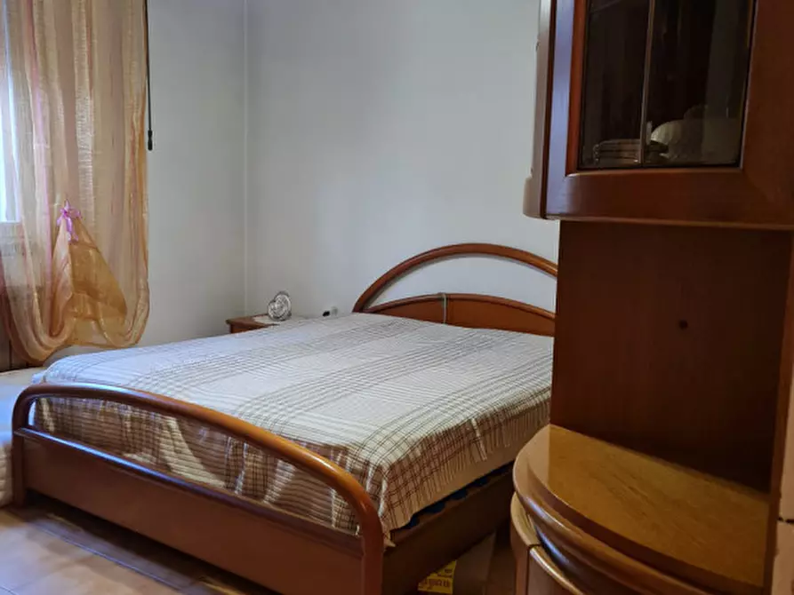 Immagine 8 di Casa bifamiliare in vendita  a Lendinara