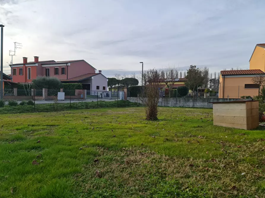 Immagine 10 di Casa bifamiliare in vendita  a Lendinara