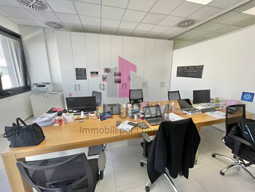 Immagine 5 di Ufficio in affitto  a Vicenza