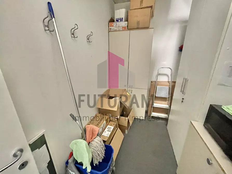 Immagine 29 di Ufficio in affitto  a Vicenza