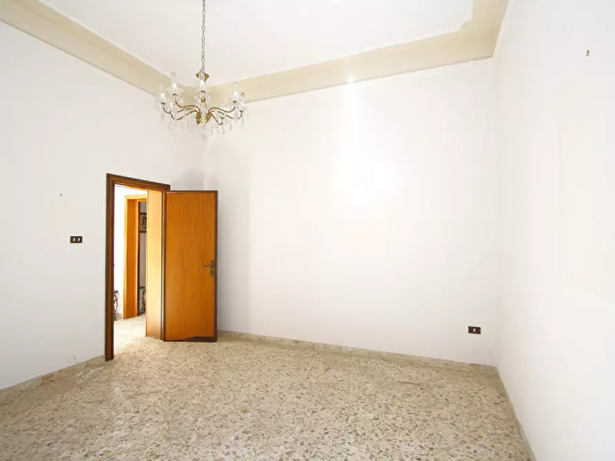 Immagine 13 di Casa indipendente in vendita  in Via Milano a Parabita