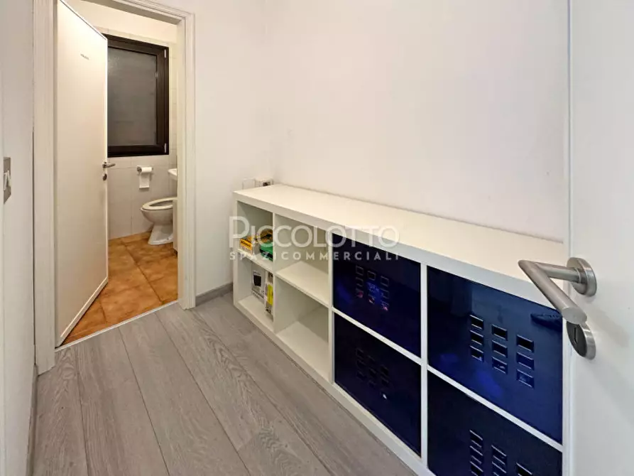 Immagine 9 di Ufficio in affitto  in Via Jacopo da Ponte a Asolo