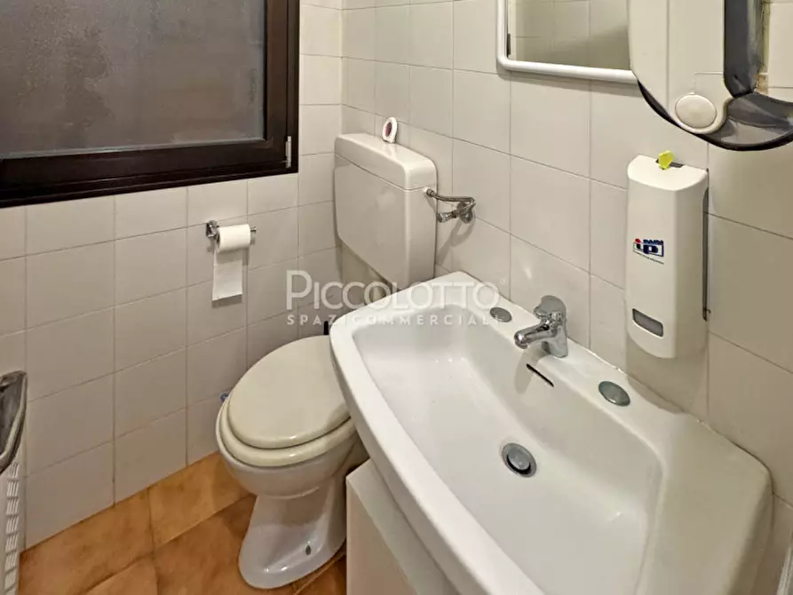 Immagine 10 di Ufficio in affitto  in Via Jacopo da Ponte a Asolo