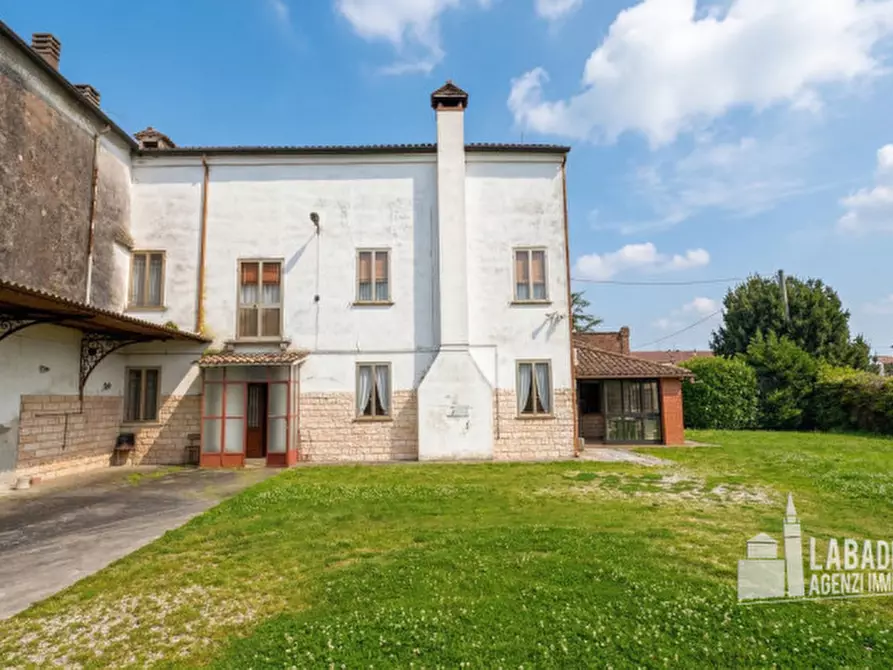 Immagine 12 di Villa in vendita  in Via Este 4 a Masi