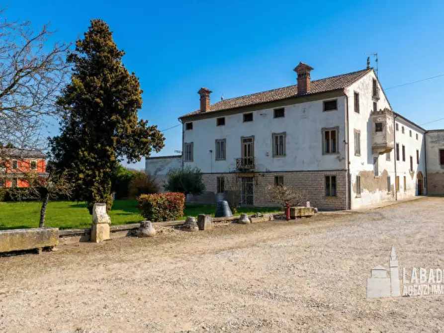 Immagine 26 di Villa in vendita  in Via Este 4 a Masi