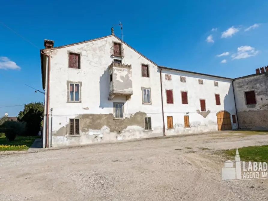 Immagine 33 di Villa in vendita  in Via Este 4 a Masi