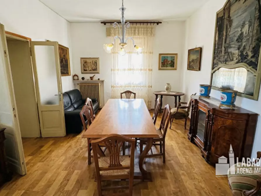 Immagine 37 di Villa in vendita  in Via Este 4 a Masi