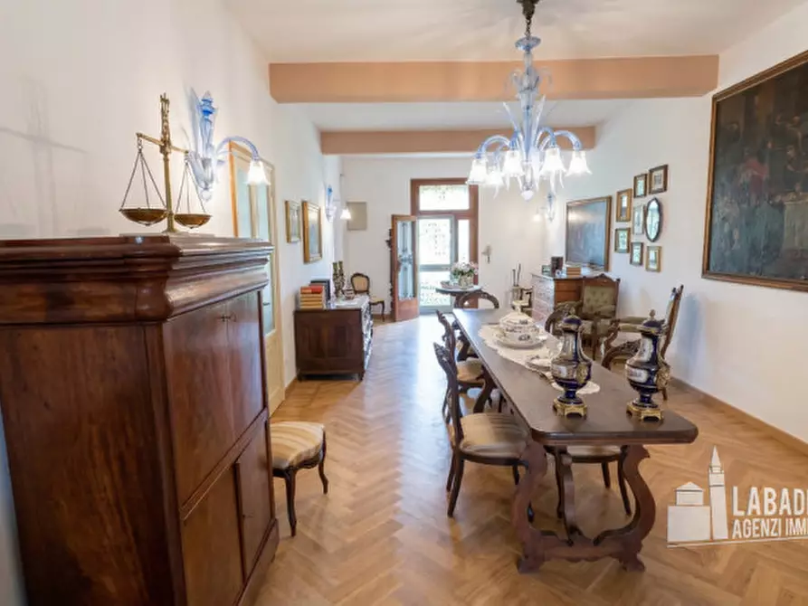 Immagine 39 di Villa in vendita  in Via Este 4 a Masi