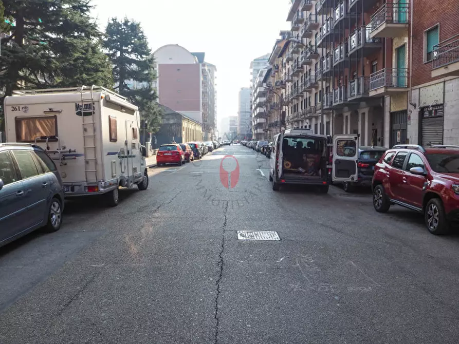 Immagine 14 di Garage in vendita  in Via Buenos Aires 20/A a Torino