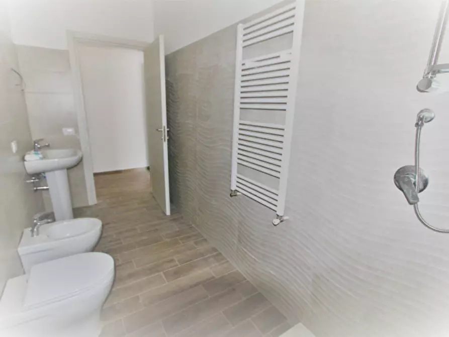 Immagine 11 di Appartamento in vendita  a Saponara