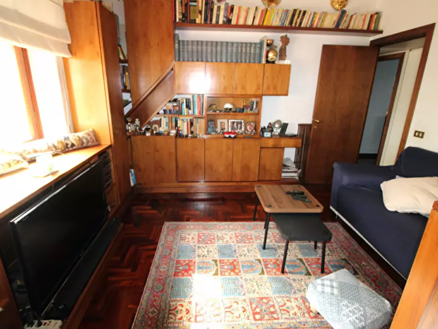 Immagine 13 di Appartamento in vendita  in Via Calvi dell'Umbria a Roma