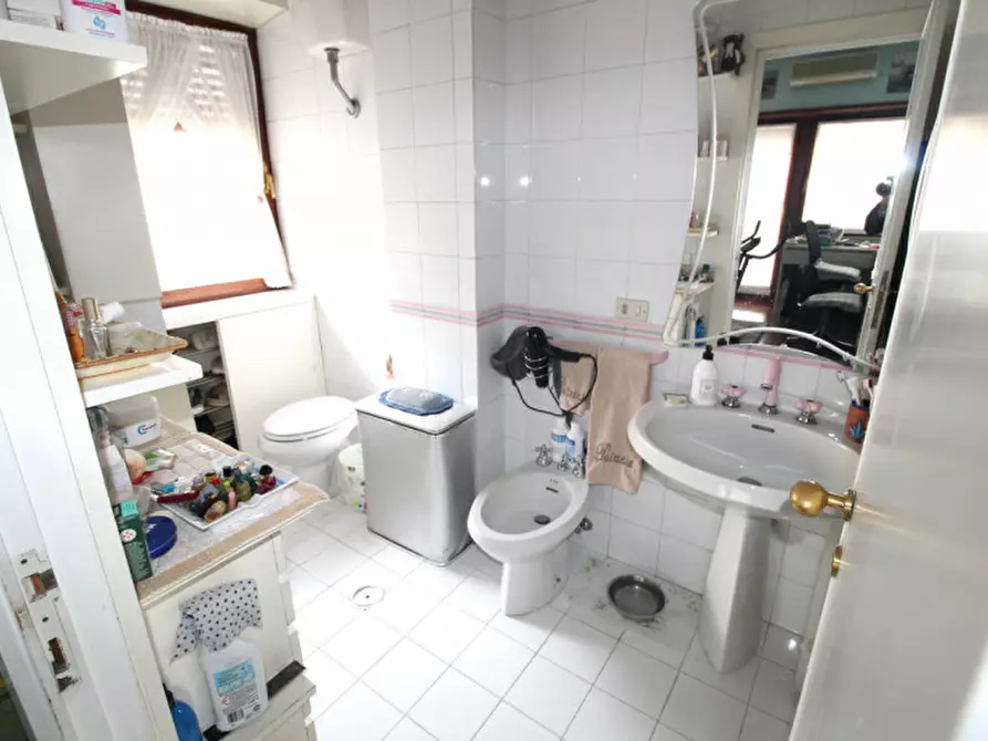 Immagine 16 di Appartamento in vendita  in Via Calvi dell'Umbria a Roma