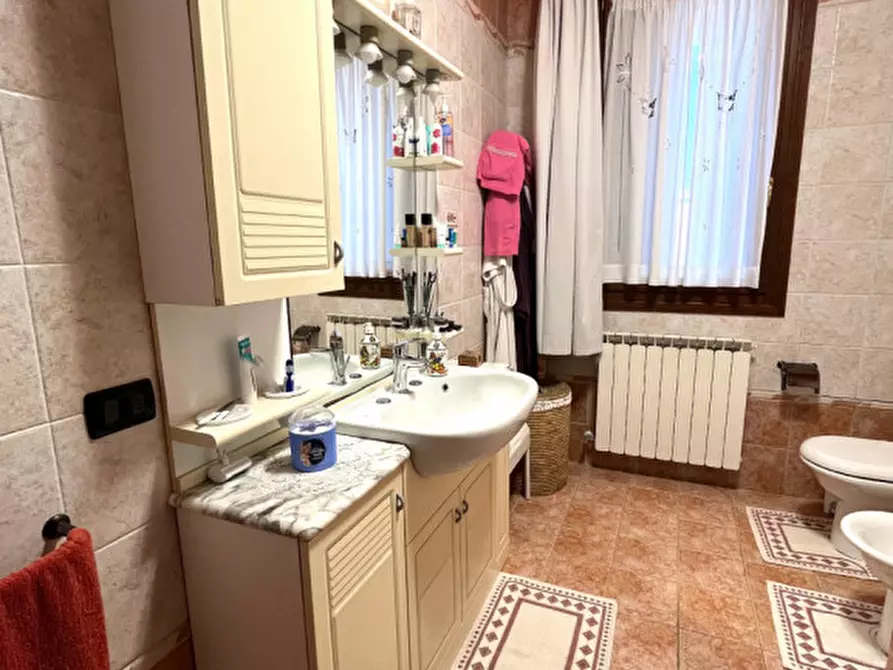 Immagine 13 di Villa in vendita  a Pontecchio Polesine