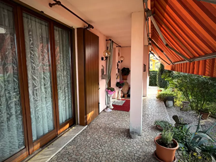 Immagine 28 di Villa in vendita  a Pontecchio Polesine