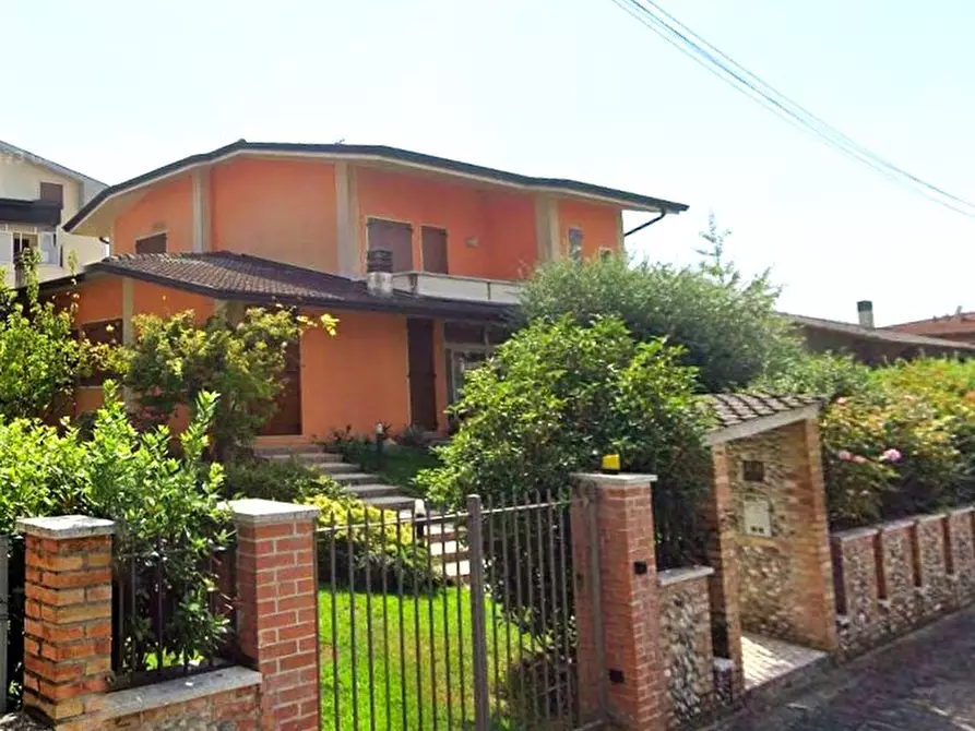 Immagine 2 di Villa in vendita  in viale Europa a Monticello Conte Otto