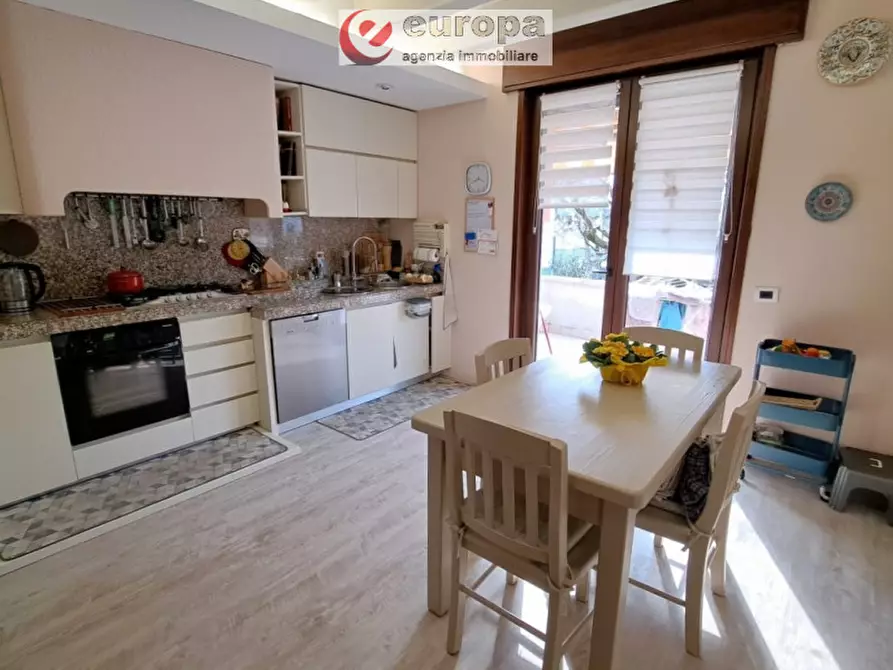 Immagine 14 di Villa in vendita  in viale Europa a Monticello Conte Otto