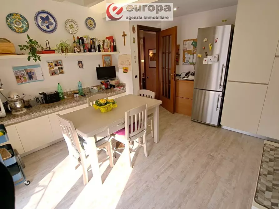 Immagine 15 di Villa in vendita  in viale Europa a Monticello Conte Otto