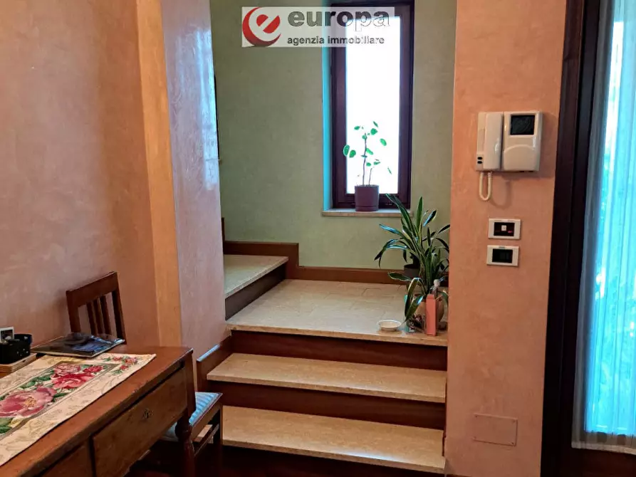 Immagine 22 di Villa in vendita  in viale Europa a Monticello Conte Otto