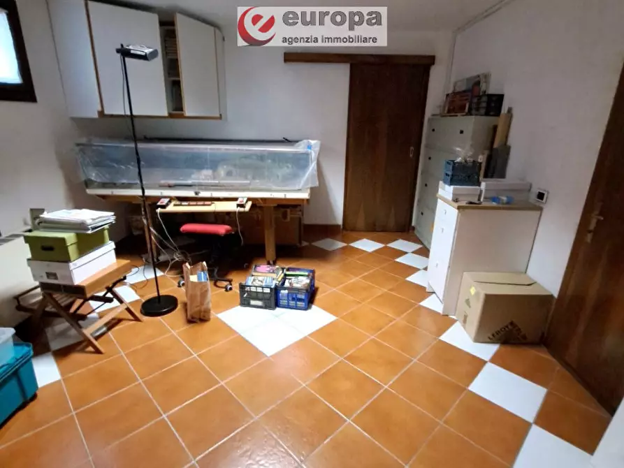 Immagine 33 di Villa in vendita  in viale Europa a Monticello Conte Otto