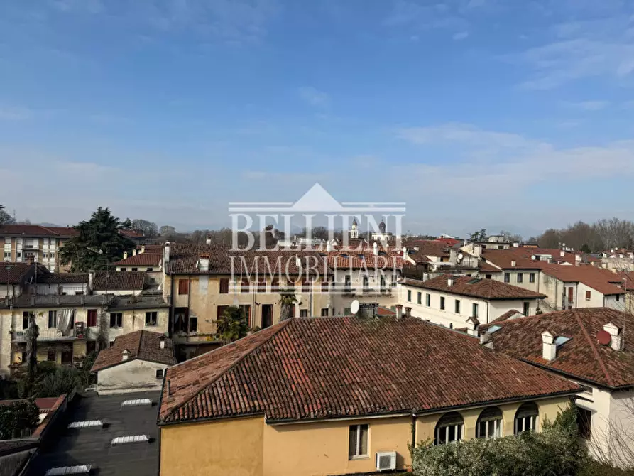 Immagine 2 di Appartamento in vendita  in Contra' Porta Santa Lucia a Vicenza