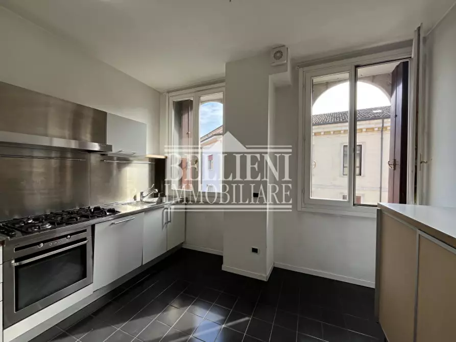 Immagine 3 di Appartamento in vendita  in Contra' Porta Santa Lucia a Vicenza