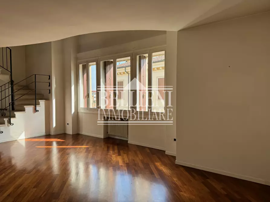 Immagine 4 di Appartamento in vendita  in Contra' Porta Santa Lucia a Vicenza