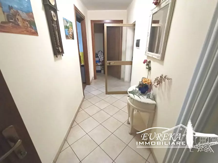 Immagine 9 di Casa indipendente in vendita  in Via del Giglio a Castiglione Del Lago