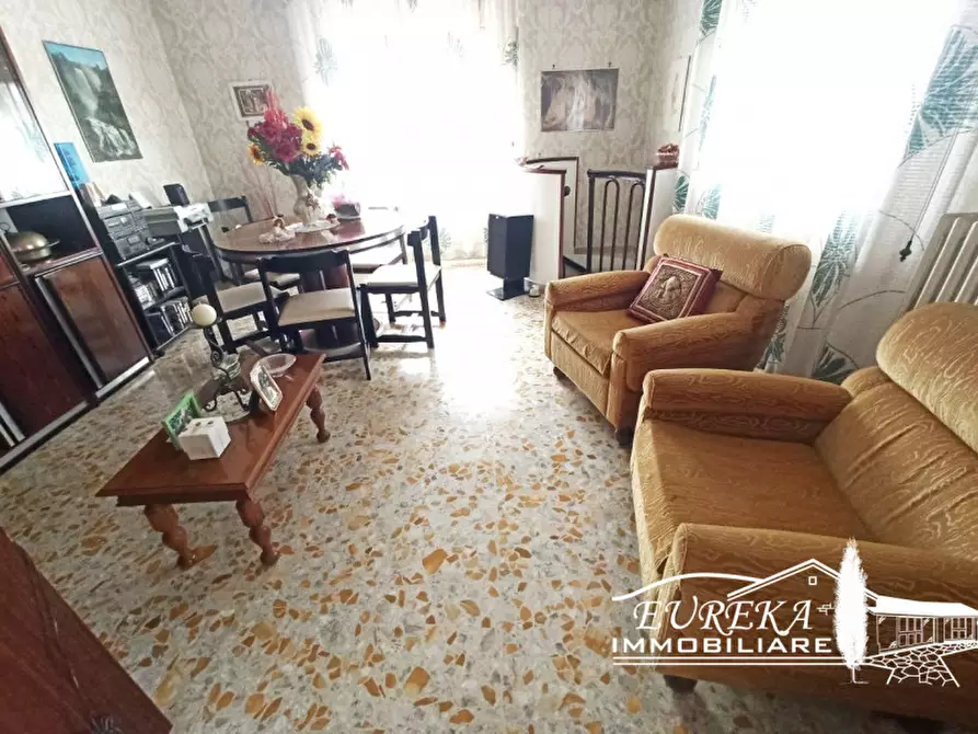 Immagine 15 di Casa indipendente in vendita  in Via del Giglio a Castiglione Del Lago