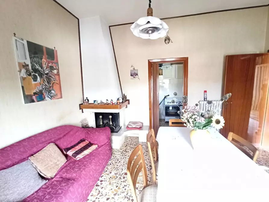 Immagine 16 di Casa indipendente in vendita  in Via del Giglio a Castiglione Del Lago