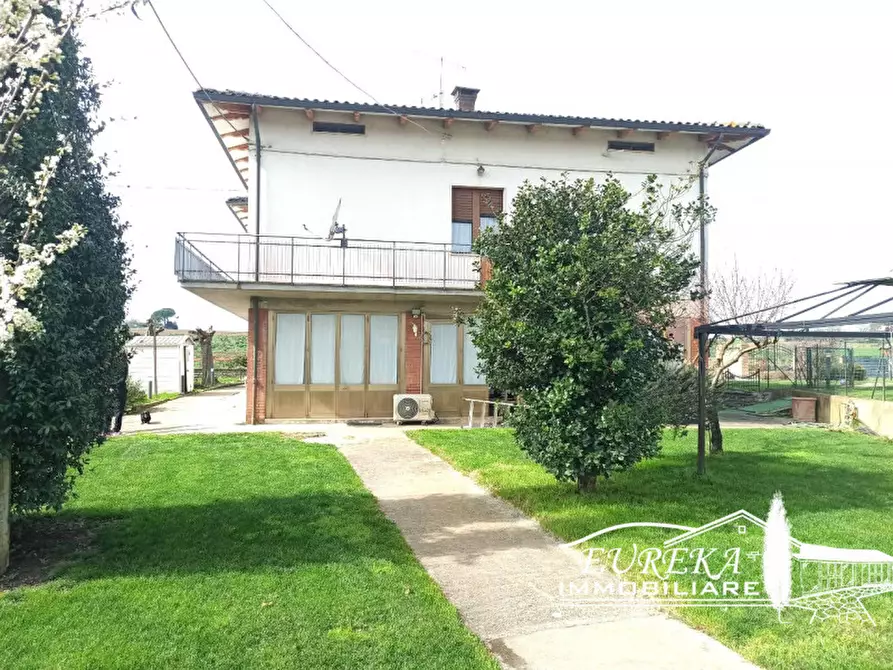 Immagine 36 di Casa indipendente in vendita  in Via del Giglio a Castiglione Del Lago