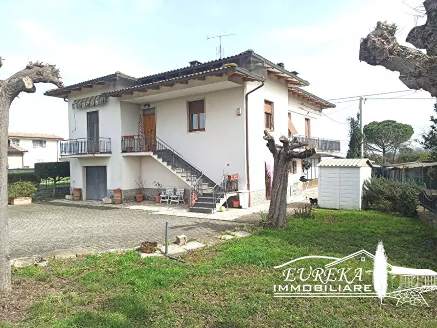 Immagine 37 di Casa indipendente in vendita  in Via del Giglio a Castiglione Del Lago