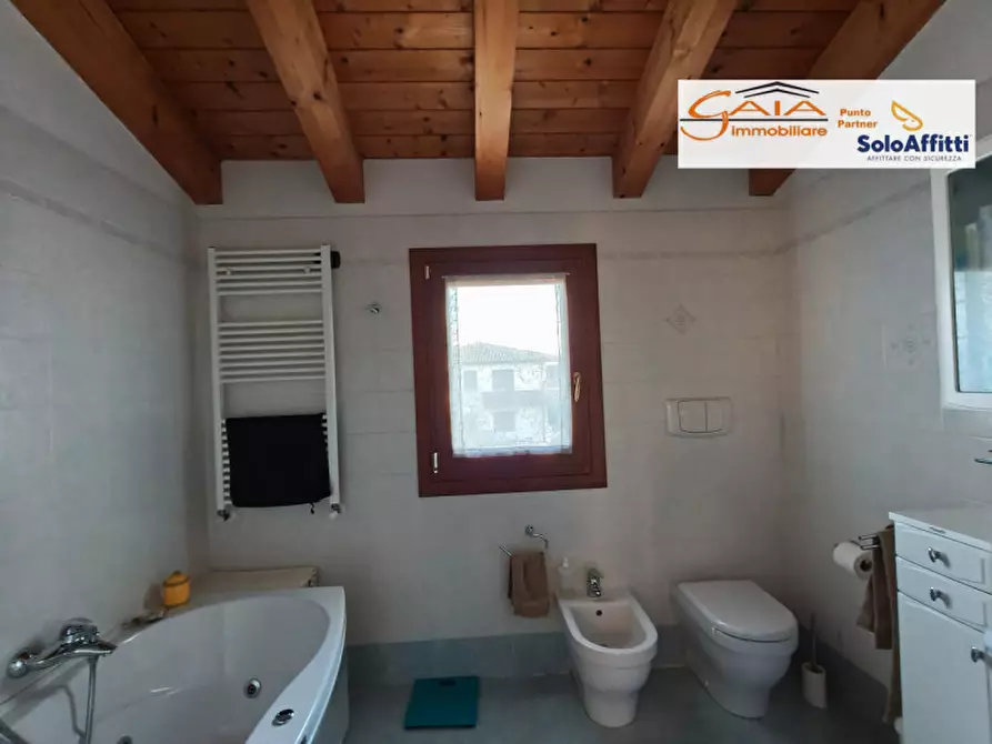 Immagine 11 di Casa quadrifamiliare in vendita  a Albignasego