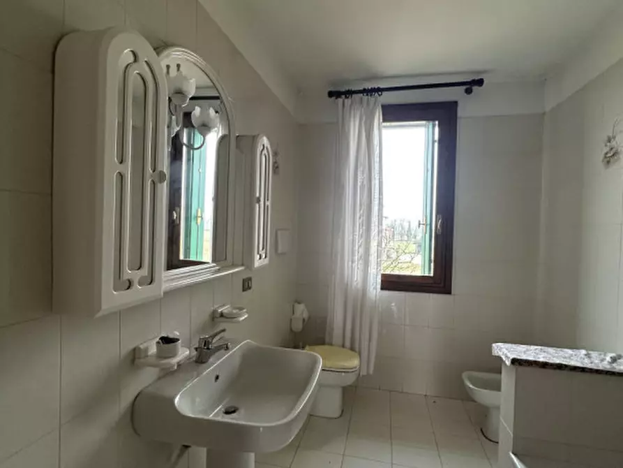 Immagine 10 di Villa in affitto  in Via Roma a Grisignano Di Zocco