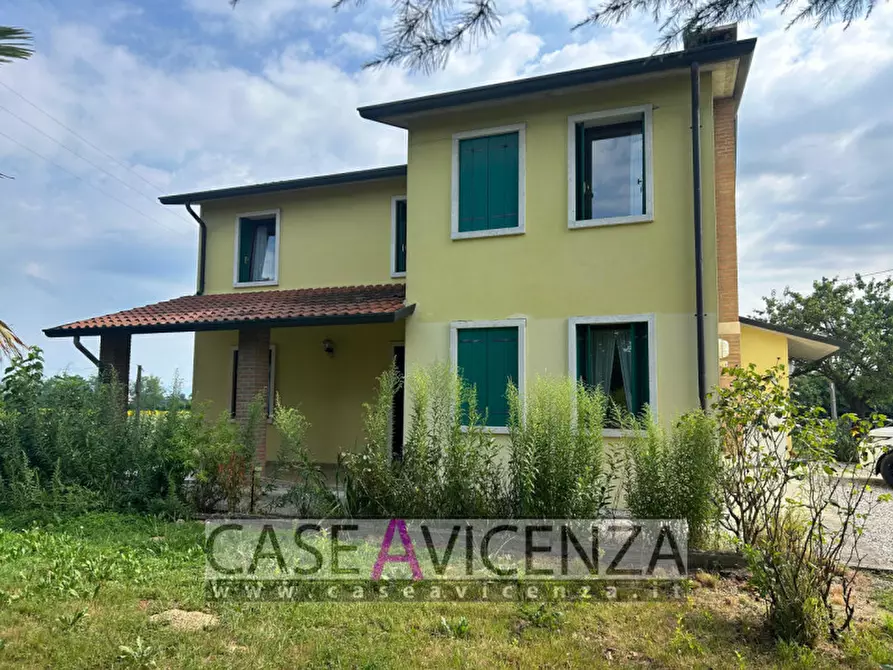 Immagine 25 di Casa indipendente in affitto  in Via Roma a Montegalda