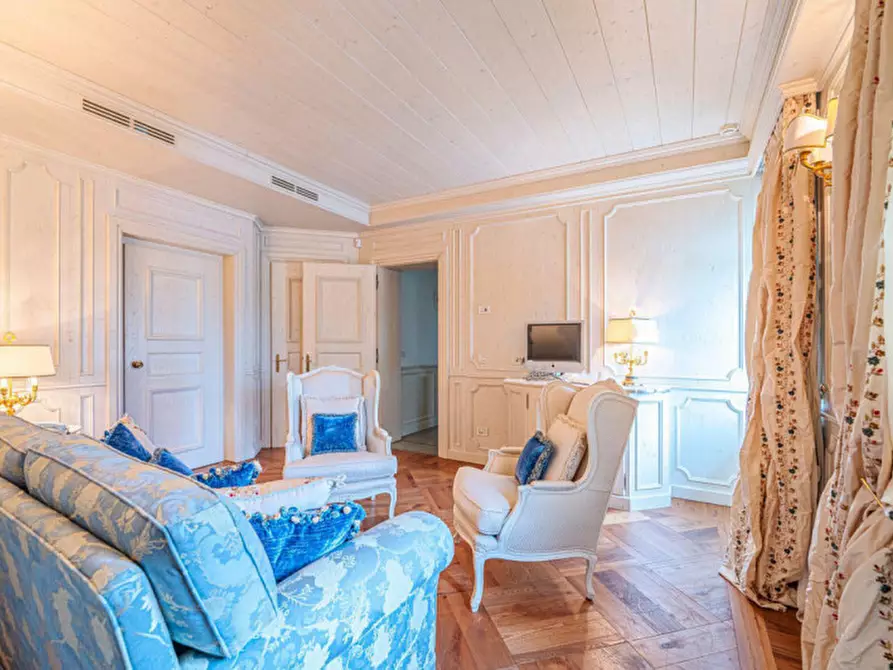 Immagine 4 di Villa in vendita  in Viale Giuseppe Duodo a Udine