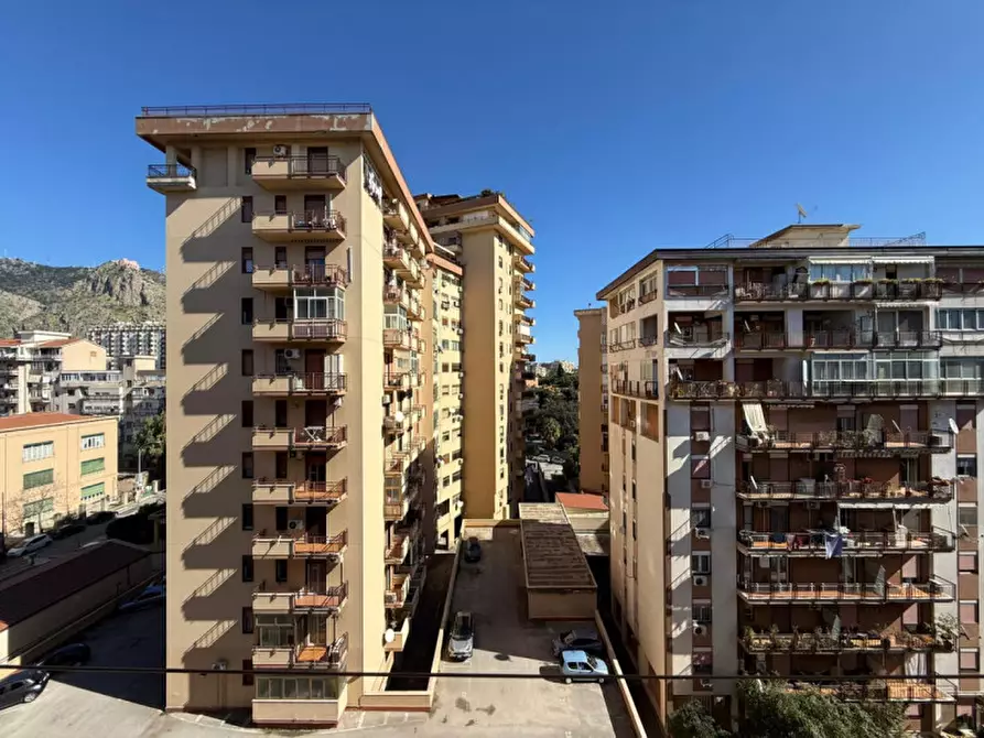 Immagine 30 di Appartamento in vendita  in Via Sampolo 57 a Palermo