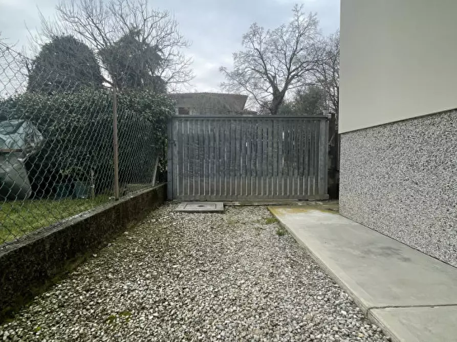 Immagine 60 di Casa bifamiliare in vendita  in Via Francesco de Sanctis a Cordenons