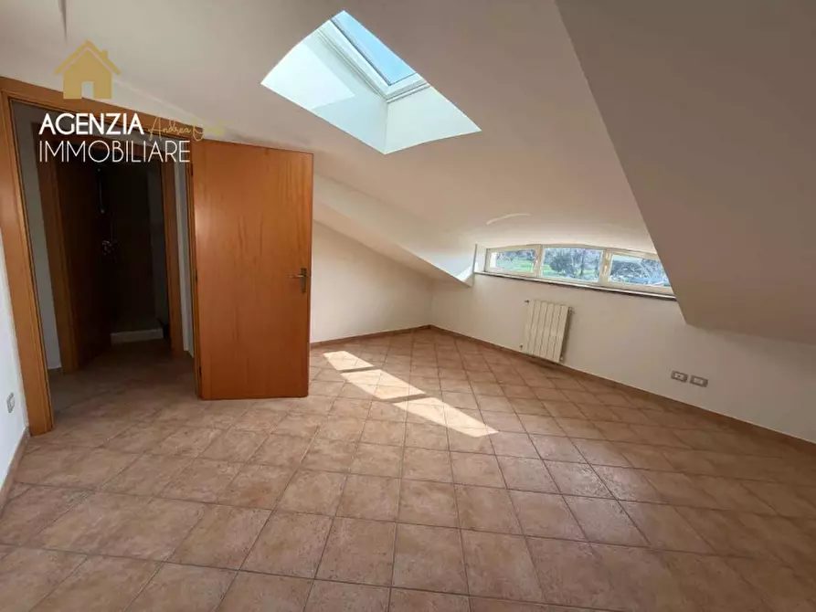 Immagine 16 di Appartamento in affitto  in via frascati 193 a Rocca Di Papa