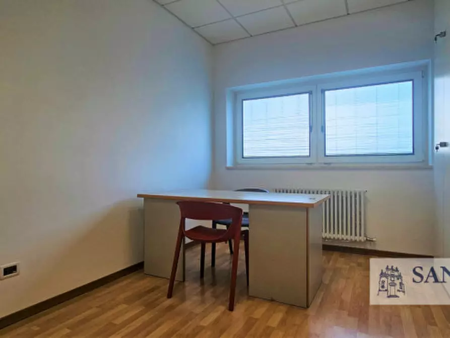 Immagine 4 di Ufficio in affitto  in Strada del Pasubio a Vicenza