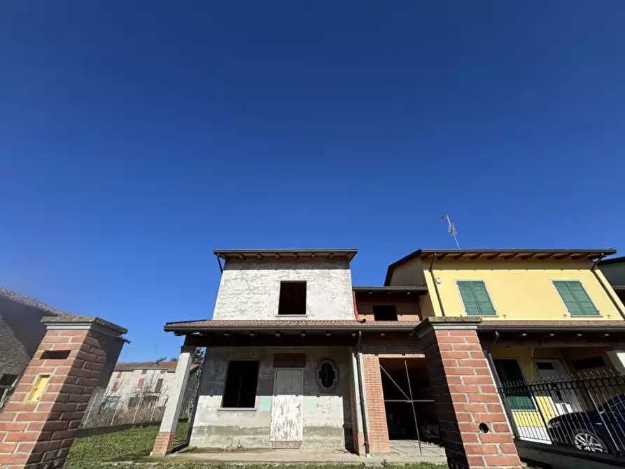 Immagine 19 di Villetta a schiera in vendita  in SP33 53 a Sissa Trecasali