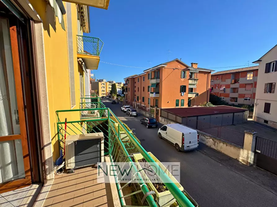 Immagine 4 di Appartamento in vendita  in Via Galeazzo Florimonte 12 a Verona