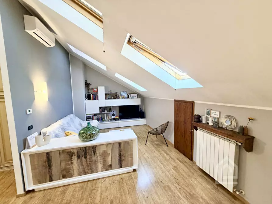 Immagine 12 di Appartamento in vendita  in Via Nino Costa 40 a Chivasso