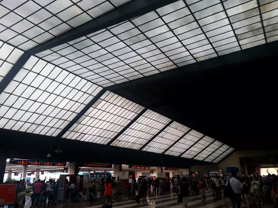 Immagine 7 di Attività commerciale in vendita  in PIAZZA DELLA STAZIONE a Firenze