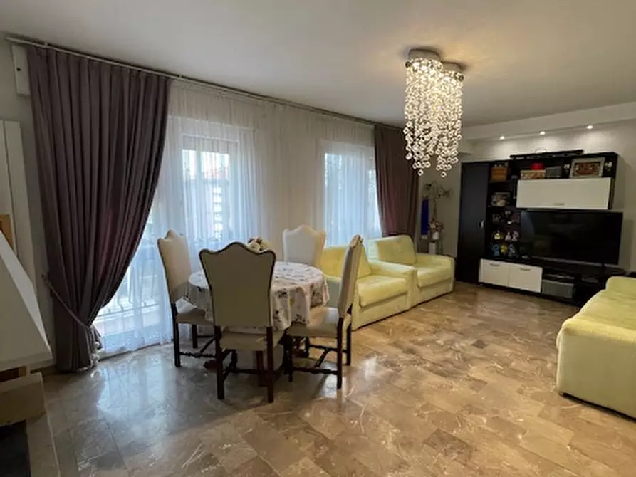 Immagine 3 di Appartamento in vendita  a Padova