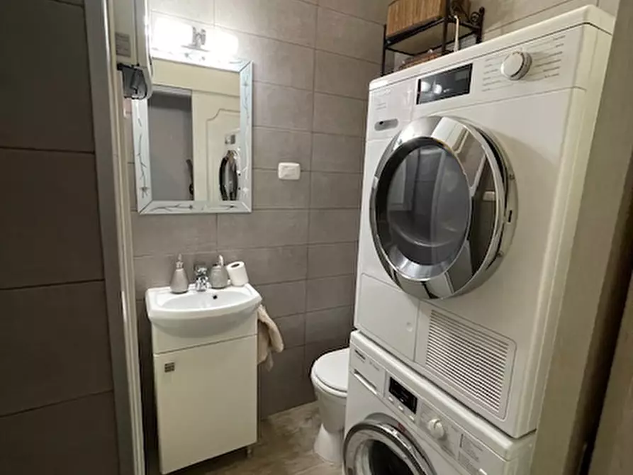 Immagine 10 di Appartamento in vendita  a Padova