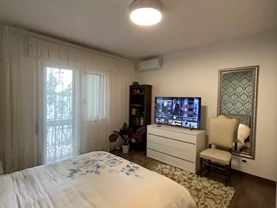 Immagine 11 di Appartamento in vendita  a Padova