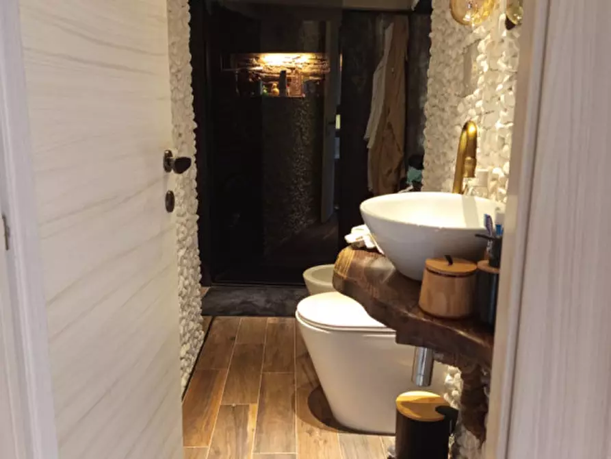 Immagine 24 di Appartamento in vendita  in Vicolo Savelli 24/A a Palombara Sabina